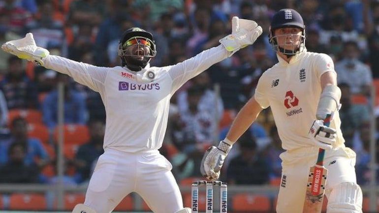 Zak Crawley(R) batted well for England in the first innings.