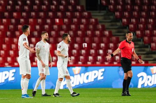 Spain were held to a 1-1 draw by Greece in their opening World Cup qualifying fixture on Thursday