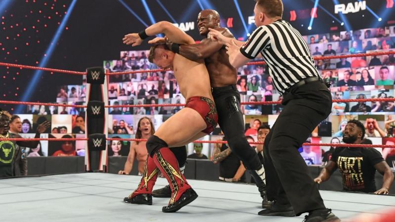 Bobby Lashley finishing The Miz