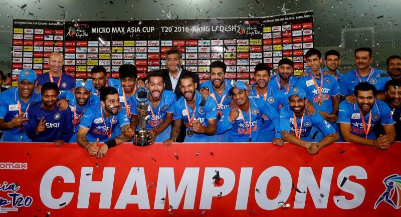 India celebrates with the Asia Cup trophy, Bangladesh v India, Asia Cup final, Mirpur, March 6, 2016