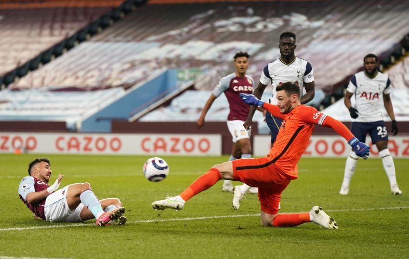 Hugo Lloris in Premier League action for Tottenham Hotspur