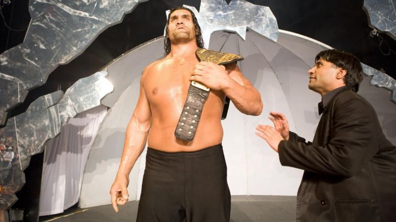 The Great Khali with the World Heavyweight tit