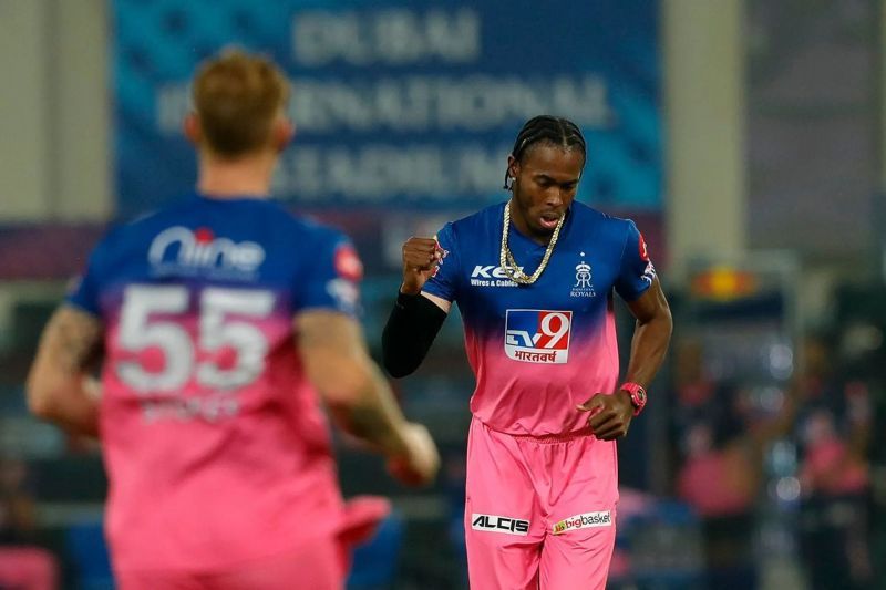 Jofra Archer playing for the Rajasthan Royals.