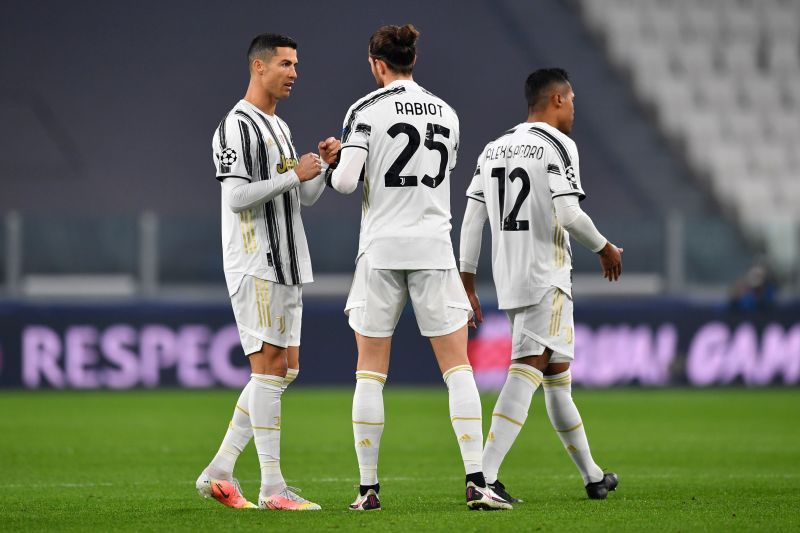 Juventus v FC Porto - UEFA Champions League Round Of 16 Leg Two