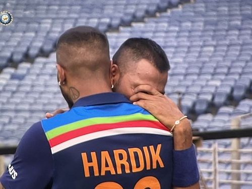 Krunal Pandya got emotional while remembering his late father.