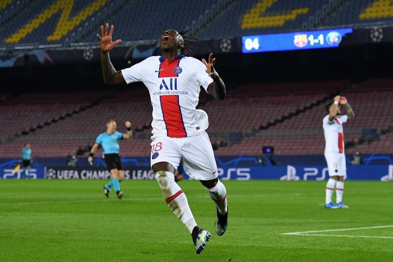 FC Barcelona v Paris Saint-Germain  - UEFA Champions League Round Of 16 Leg One