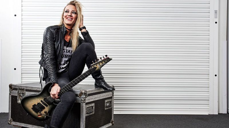 Nita Strauss 