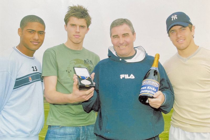 (left to right) Glen Johnson, Michael Carrick, Tony Carr, Joe Cole