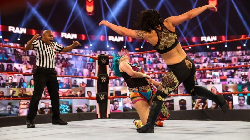 Shayna Baszler pinned the RAW Women's Champion Asuka