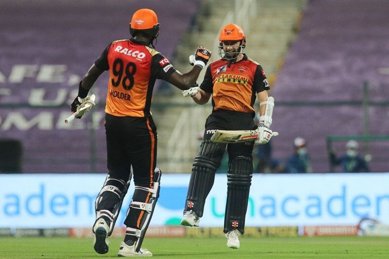 Kane Williamson (R) has not played a single match in IPL 2021 so far (Image courtesy: IPLT20.com)