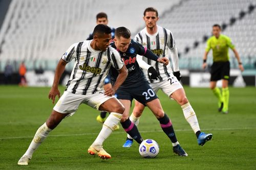 Juventus beat Napoli 2-1 to move to 3rd place.