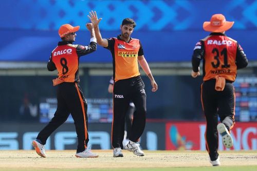 Bhuvneshwar Kumar celebrates the wicket of KL Rahul