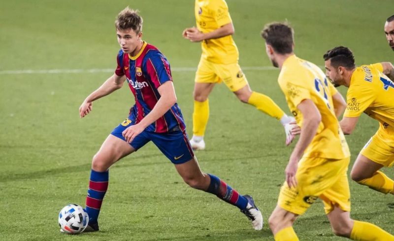 Nico Gonzalez in action for Barcelona B