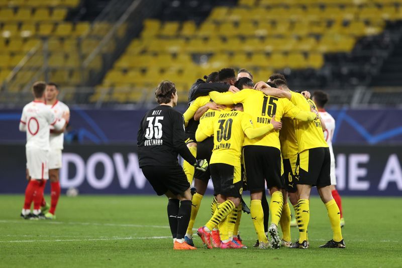 Borussia Dortmund v Sevilla FC - UEFA Champions League Round Of 16 Leg Two