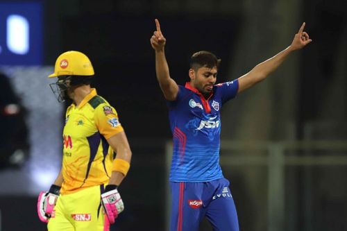 Avesh Khan dismissed MS Dhoni in Match 2 of IPL 2021 (Image courtesy: IPLT20.com)