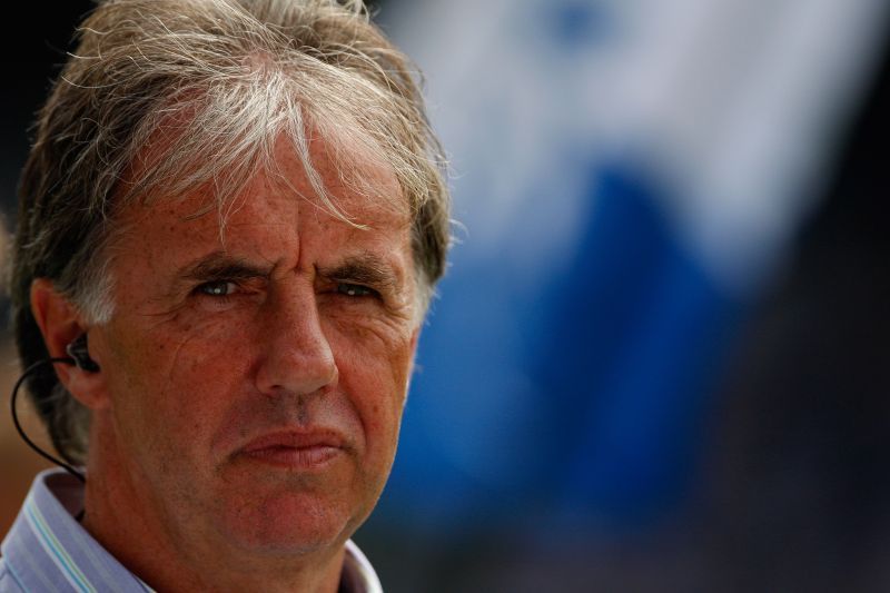 Mark Lawrenson predicts Arsenal&#039;s defeat against Newcastle United.