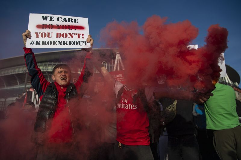 Arsenal fans have called for Kroenke to sell the club