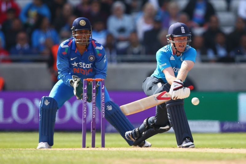 MS Dhoni (L) &amp; Eoin Morgan will lead their respective teams.