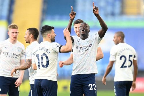 Manchester City defeated Leicester City 2-0