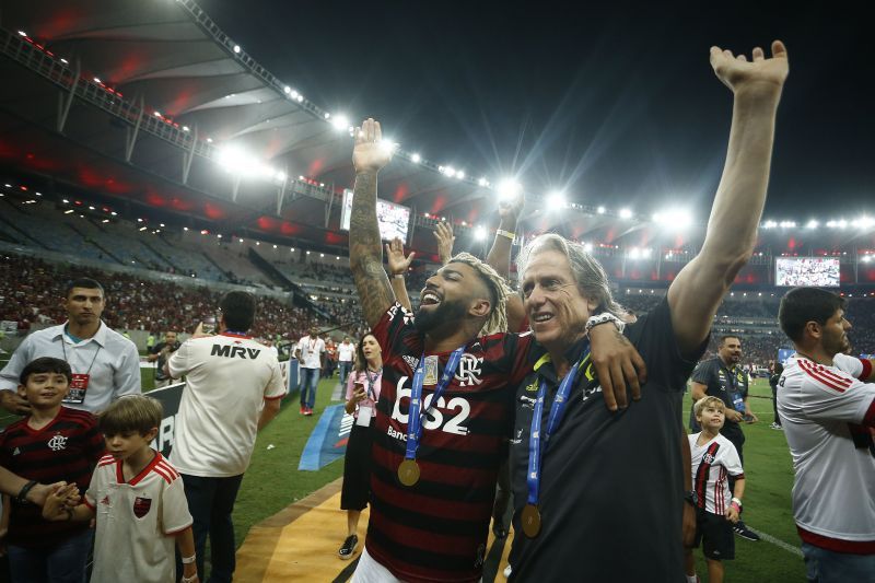 Jorge Jesus (right)