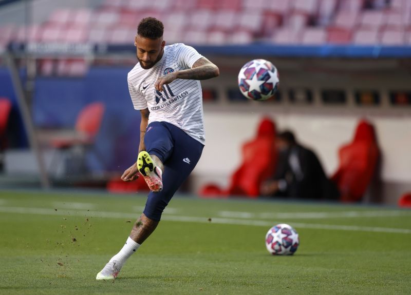 Neymar before a Paris Saint-Germain game