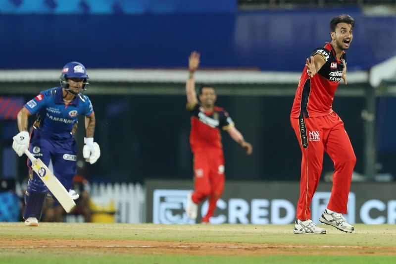 HOWZAT! Harshal Patel caught while appealing to the umpire for an lbw against Kishan (IPLT20.com)