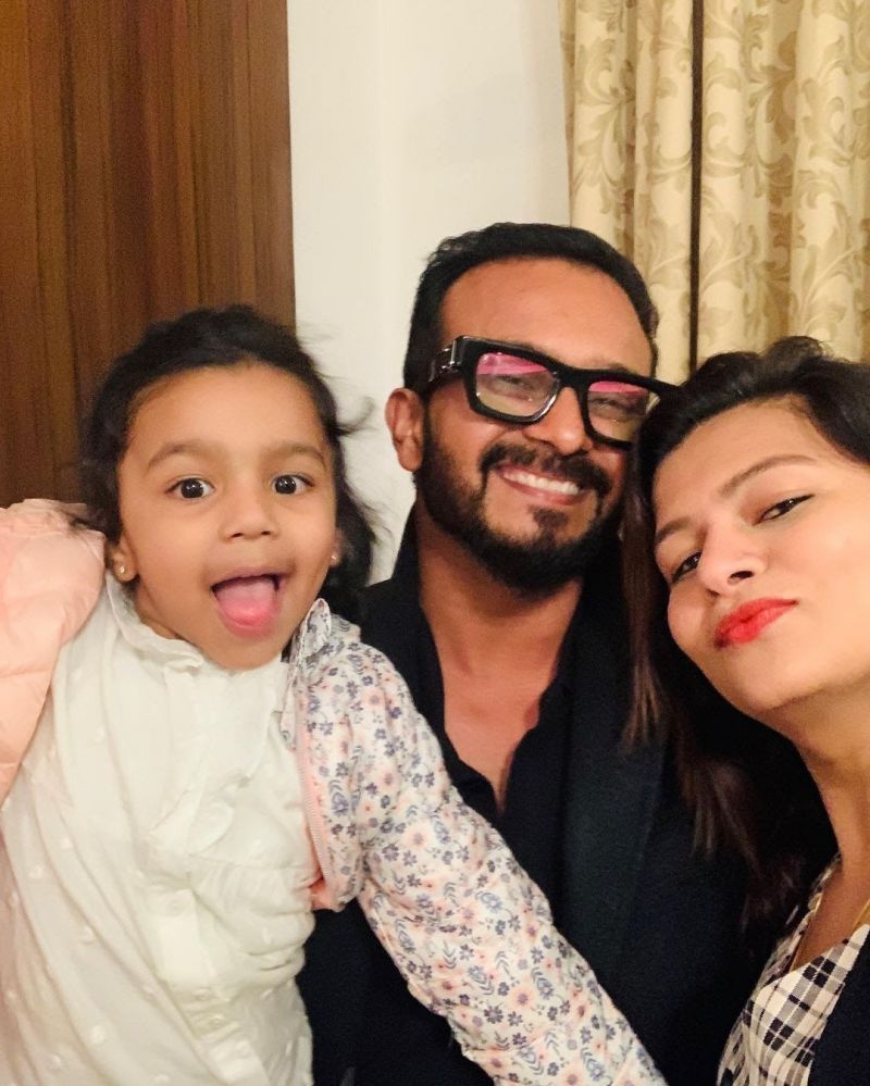 Kedar Jadhav with Family