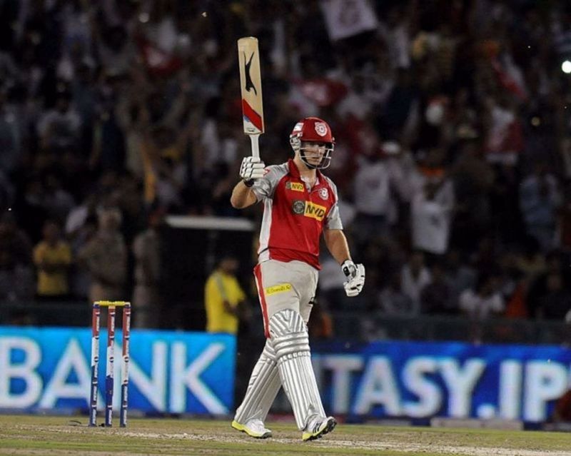 David Miller acknowledges the crowd after his blistering knock (yahoo.net)