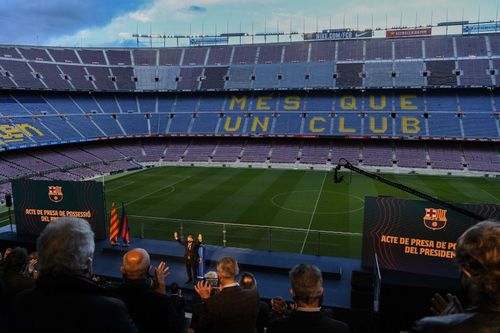 Joan Laporta is inaugurated as new FC Barcelona president.