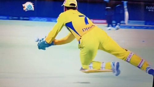 MS Dhoni couldn't hold on to Bairstow's catch