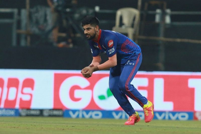 The Delhi Capitals fielded Lalit Yadav in place of Amit Mishra [P/C: iplt20.com]