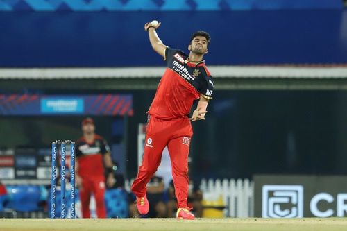 Washington Sundar in action for RCB against MI