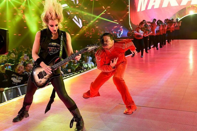 Nita Strauss with Shinsuke Nakamura at WrestleMania 34.