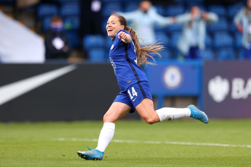 Chelsea FC v Bayern Munich - UEFA Women&#039;s Champions League Semi-Final: Leg Two