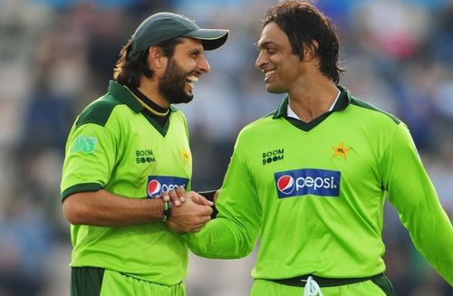 Shahid Afridi and Shoaib Akhtar (PC: Twitter)