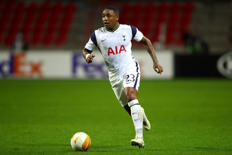 Steven Berwijn in action for Tottenham Hotspur