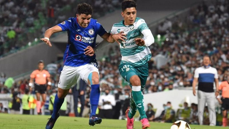 Cruz Azul lead in their battle against Santos Laguna for the 2021 Clausura title