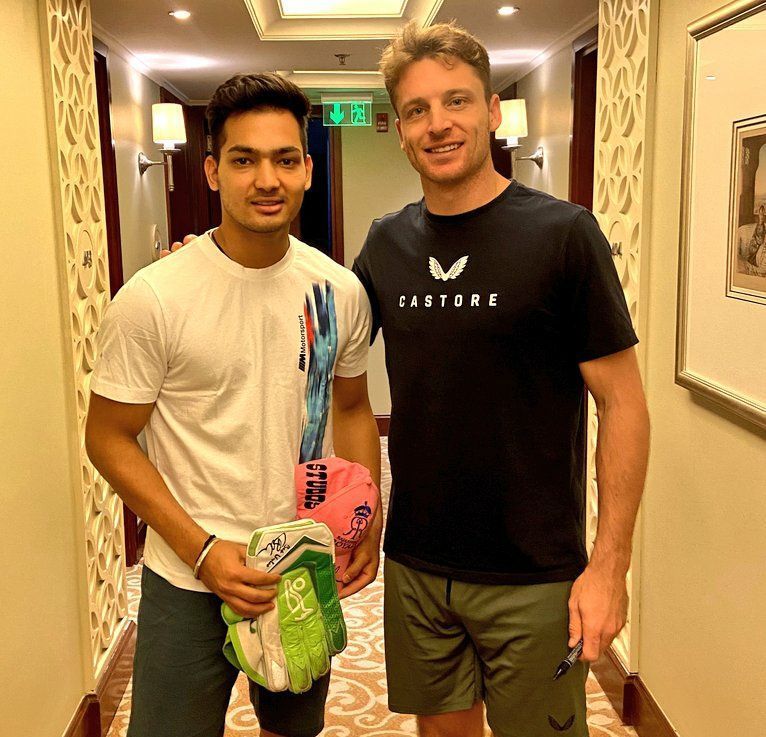 Anuj Rawat (L) with Jos Buttler. Pic Credits: @rajasthanroyals Twitter