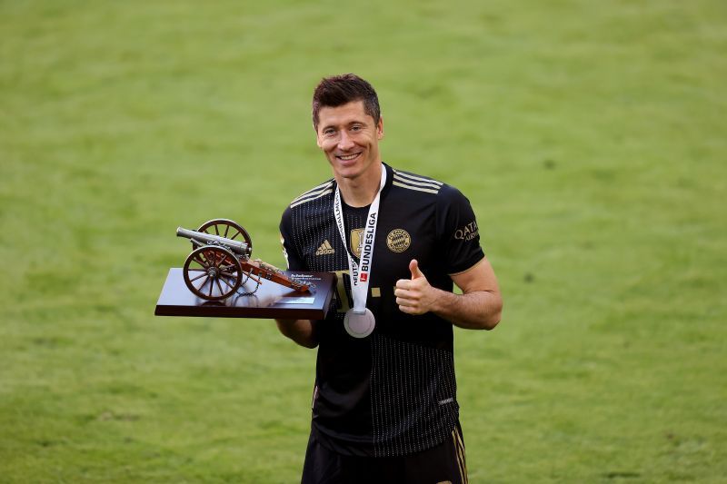 Robert Lewandowski had a record-breaking Bundesliga campaign in 2020-21.