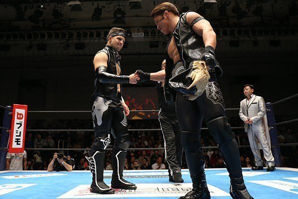 Robbie Eagles with Taiji Ishimori