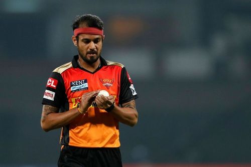 Siddharth Kaul in action for SRH