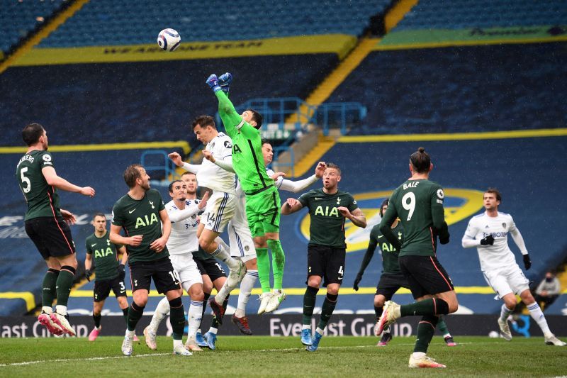 Leeds United defeated Tottenham Hotspur 3-1