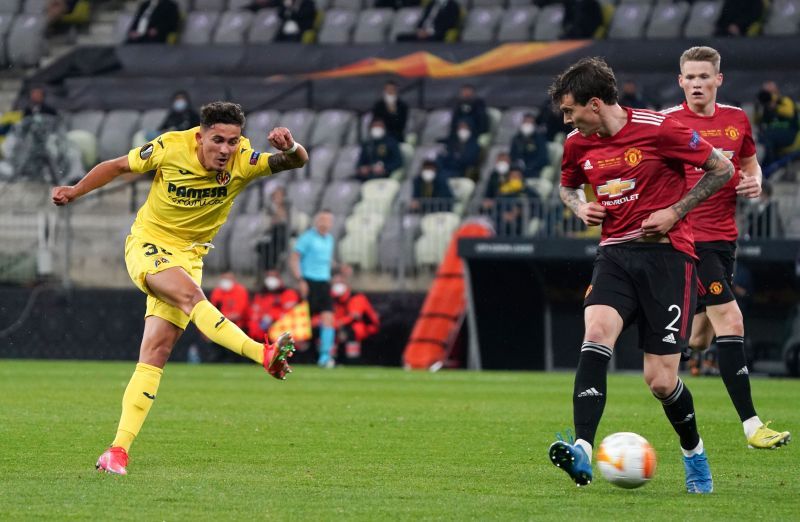 Victor Lindelof had a poor Europa League final (Photo by Janek Skarzynski - Pool/Getty Images)