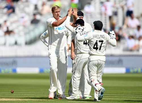 Action from England v New Zealand first Test.