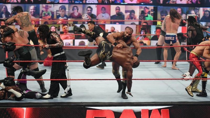 WWE Raw का एपिसोड काफी ज्यादा जबरदस्त रहा 