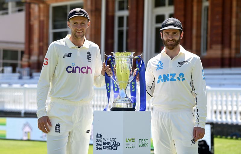 Joe Root (L) and Kane Williamson ahead of the England vs New Zealand Test series