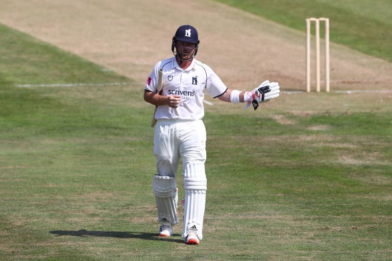 Gloucestershire v Warwickshire - Bob Willis Trophy: Day 4