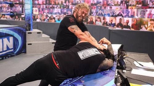 Edge destroyed Roman Reigns on this week's SmackDown