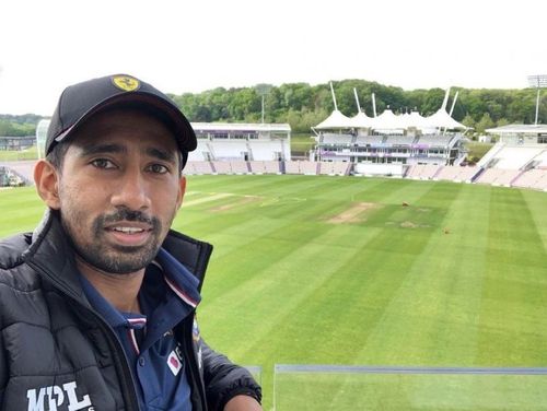 Wriddhiman Saha shared a click after touchdown