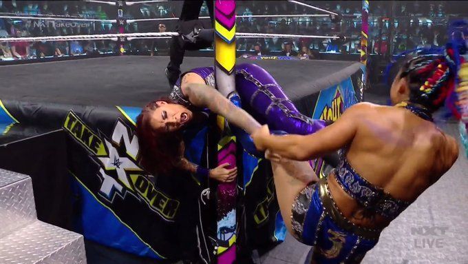 Xia Li zeroed in on Mercedes Martinez&#039;s injured ribs